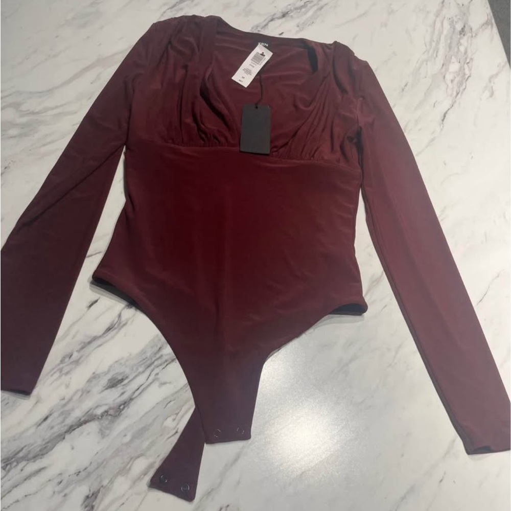 Aritzia bodysuit small
